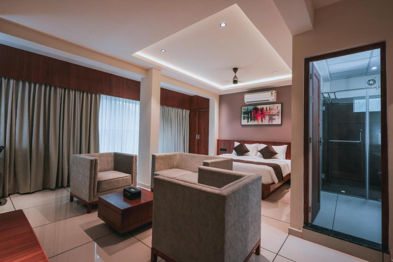 Fortview Suites Kasaragod Exterior photo